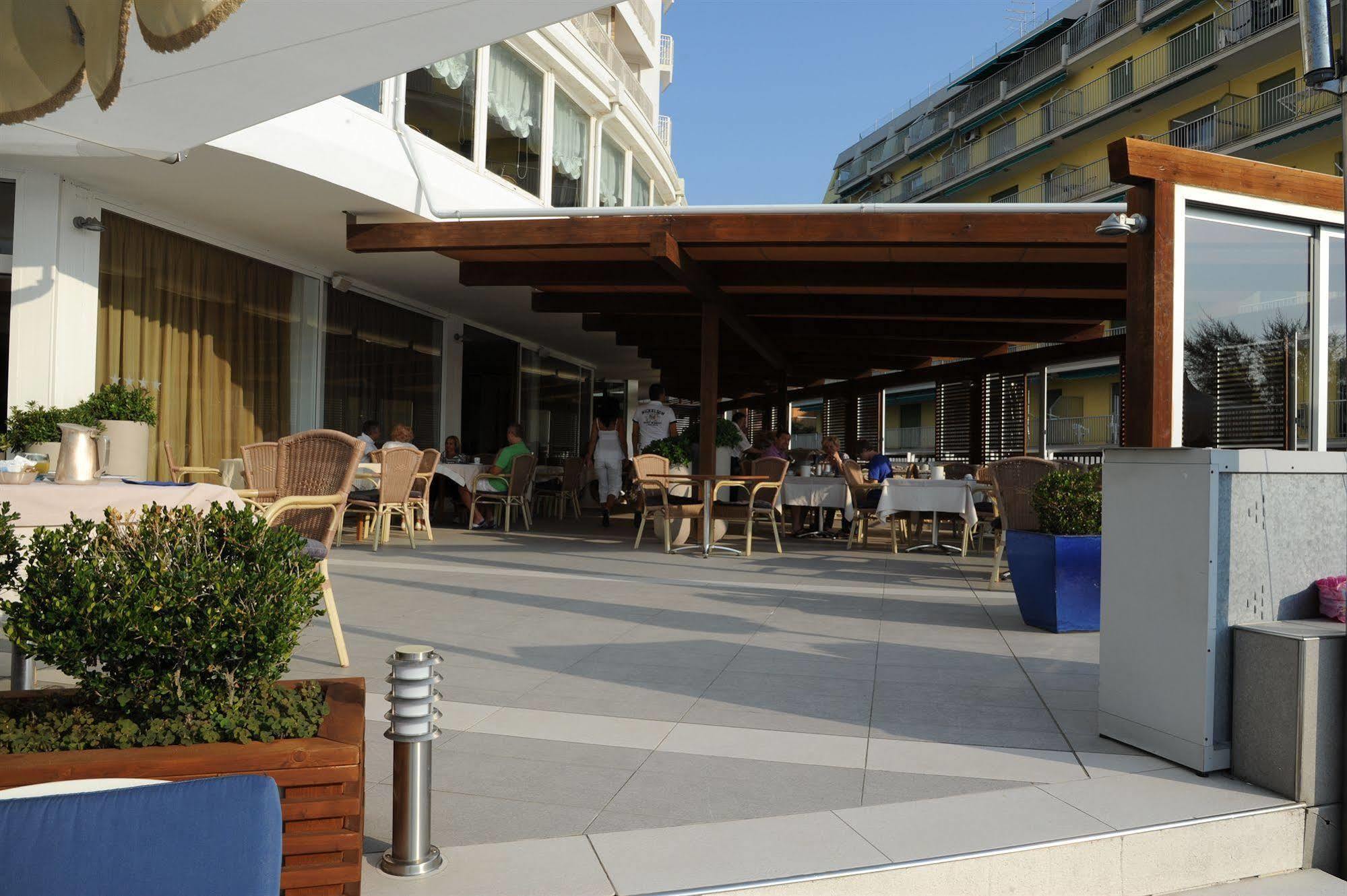 Hotel Delle Nazioni Lido di Jesolo Exterior photo
